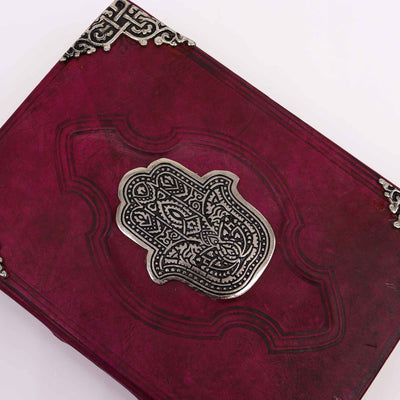 Hefty Red Tan Book met Hamsa-decoratie