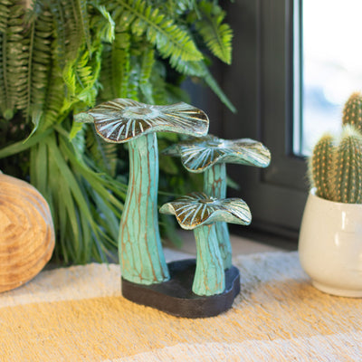 Kleine gouden artistieke paddenstoel 20 cm - Handgemaakt van hout in turquoise tinten
