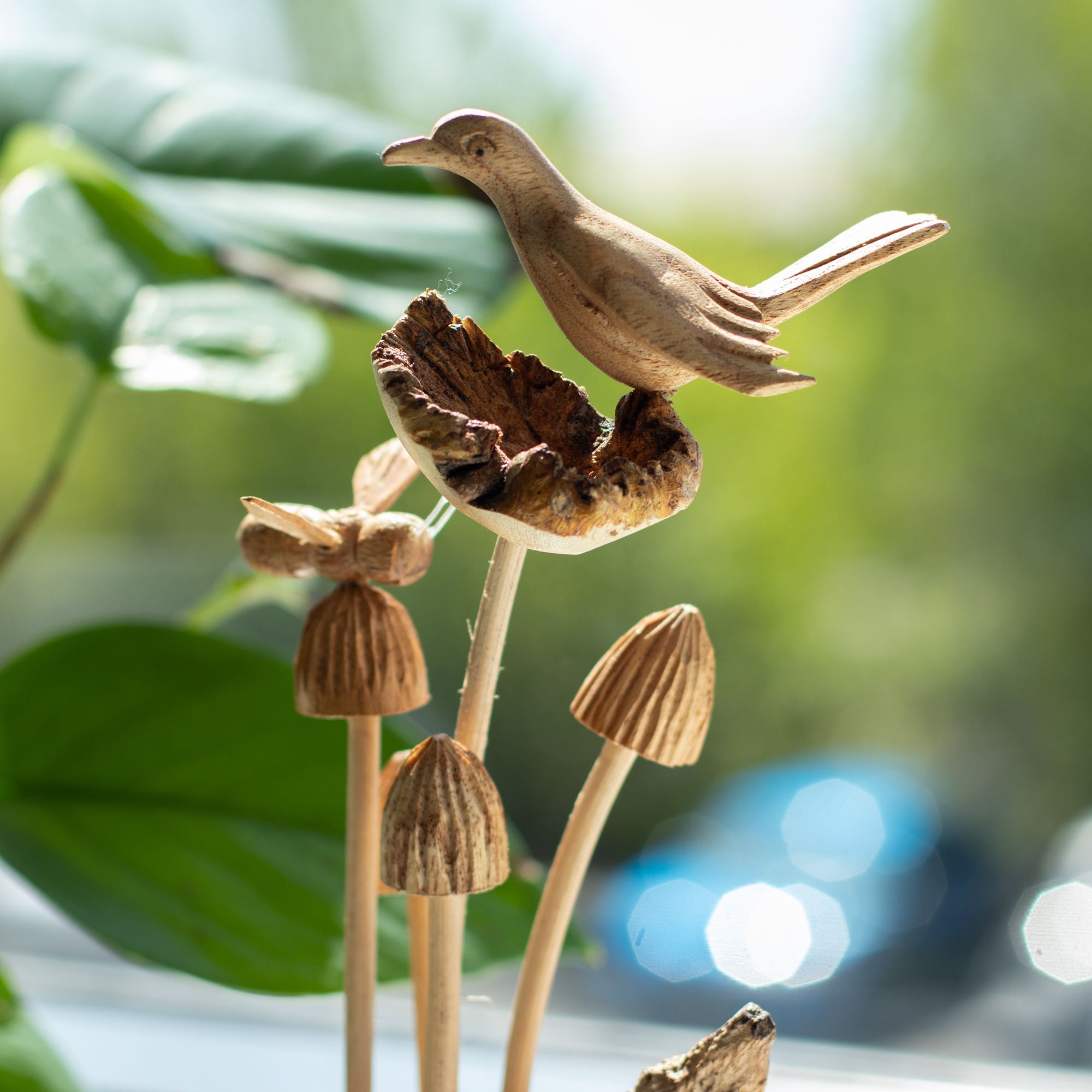 Sculptuur van parasiet hout