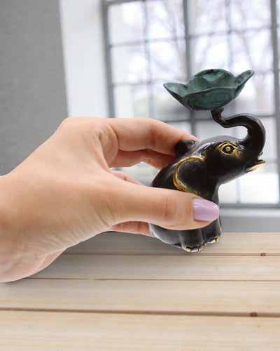 Lotuswachter van Rust – Kleine Olifant Wierookbrander / Kandelaar van Messing