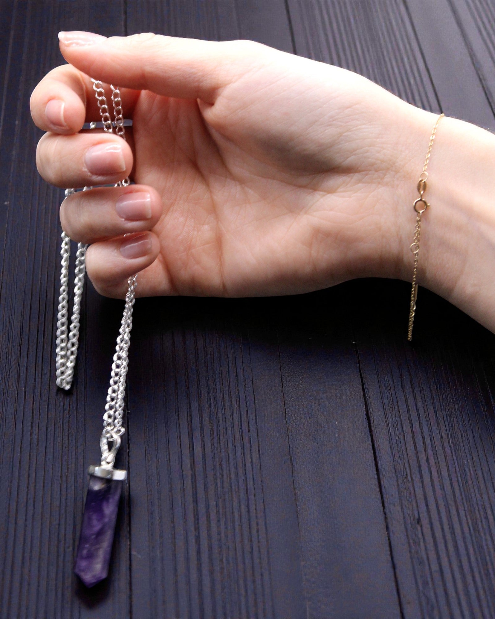 Obsidiaanpunt – Klassieke puntvormige hanger van zwarte agaat