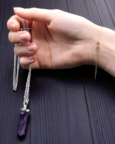 Obsidiaanpunt – Klassieke puntvormige hanger van zwarte agaat