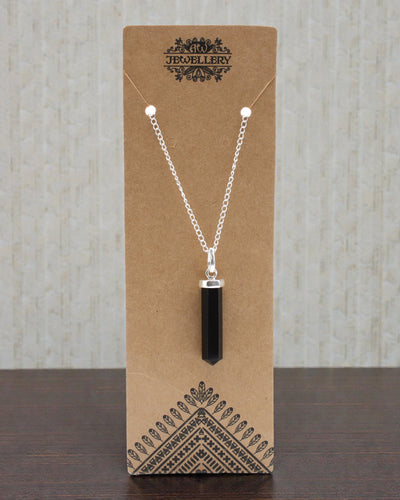 Obsidiaanpunt – Klassieke puntvormige hanger van zwarte agaat