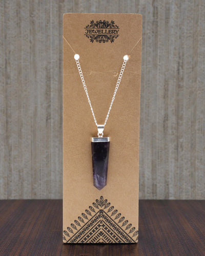 Violet Ray – Platte amethisthanger in kristalslijpsel