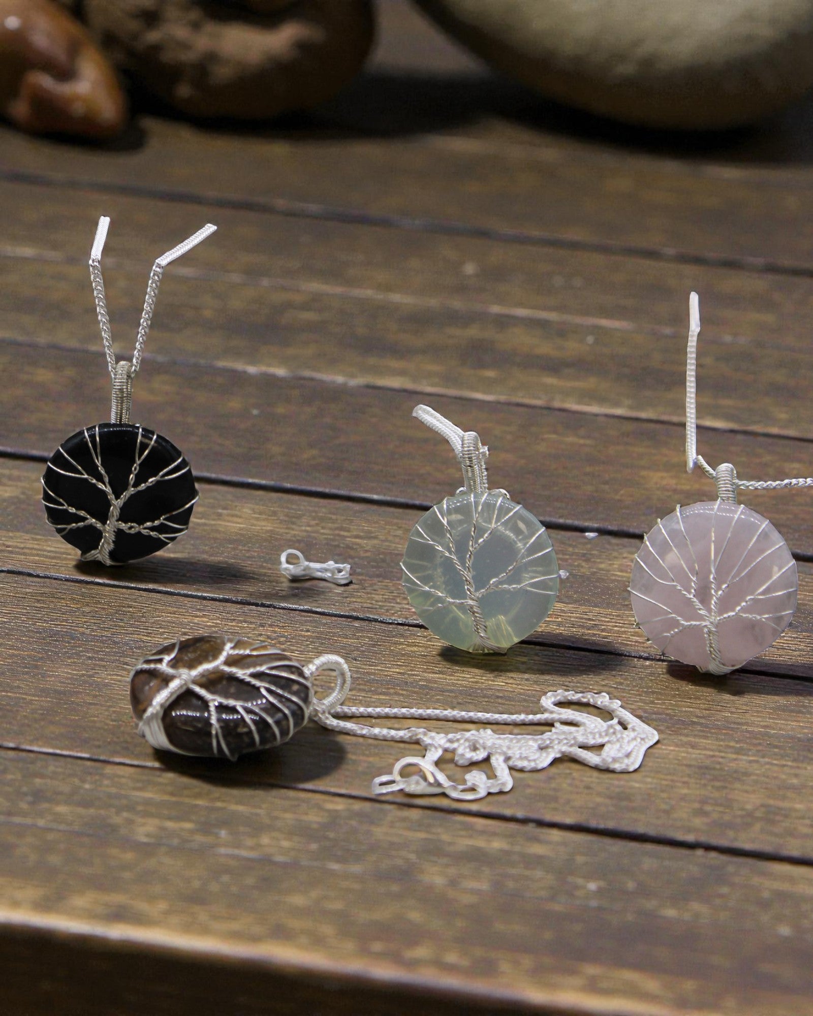 Boom van Licht – Ketting met Opaliet en Levensboom