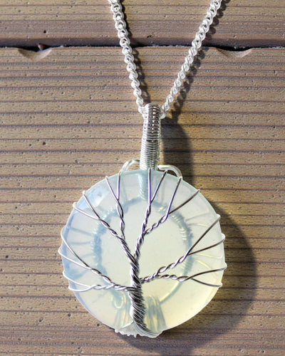 Boom van Licht – Ketting met Opaliet en Levensboom