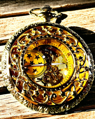 "Złoty Majestat" - Luxe Mechanisch Zakhorloge met Transparante Kern. Personalisatie met gravure