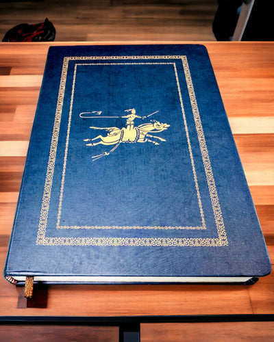 Klassiek Notitieboek met Harde Kaft met Breimotief - Donkerblauw. Gravure mogelijk