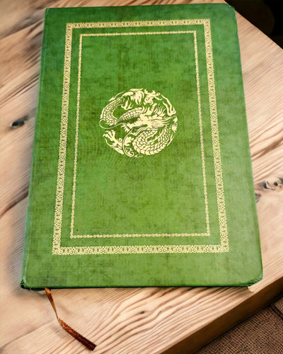 Groen Decoratief Notitieboek met Drakenmotief - Fantasy Inspiraties, met gravure