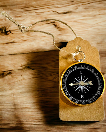 Compact Navigatiekompas met Metalen Afwerking – Onmisbaar voor Elke Reiziger, met Gravure