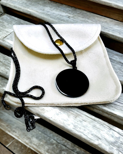 Wisiorek "Urban Elegance" – Ronde Medaille van Roestvrij Staal in Twee Kleuren met Personaliseringsoptie