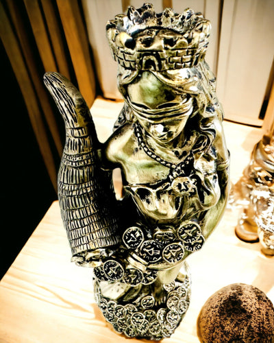 "Beeld van de Godin van Overvloed" - Decoratief Harsbeeld van Fortuna voor Thuis en Kantoor