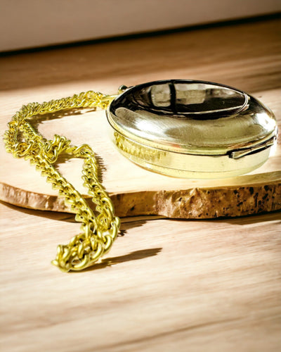 Gouden kleur Kompas Avontuur – Elegante Navigator van Ontdekkingen