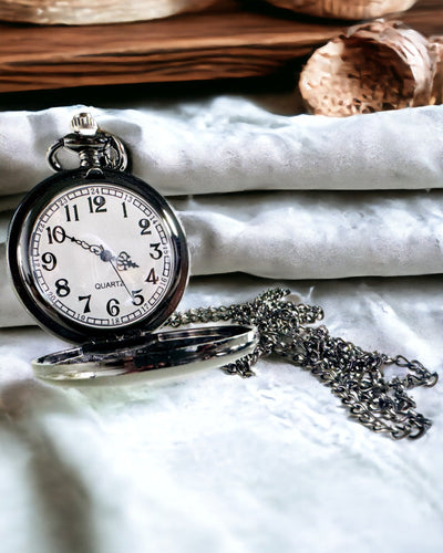 Zwarte zakhorloge "Klassieke Elegantie" met graveermogelijkheid