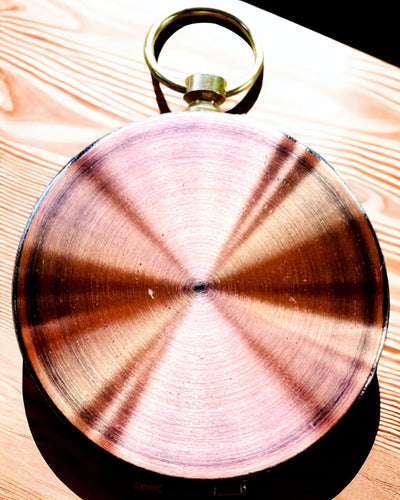 Kompas roségoud - navigatie in retrostijl – draagbaar en nauwkeurig instrument voor het bepalen van de richting voor reizigers en ontdekkingsreizigers. Gravure, personalisatie.