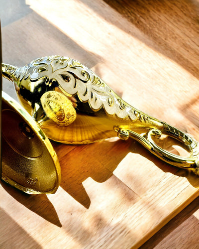 Magische Lamp van Aladdin met Graveeroptie - Witte Variant, verweven met goud