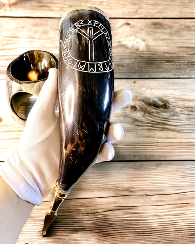 Hoornbeker "Viking Valor" - Handgegraveerd, Premium Kwaliteit - 4 varianten beschikbaar