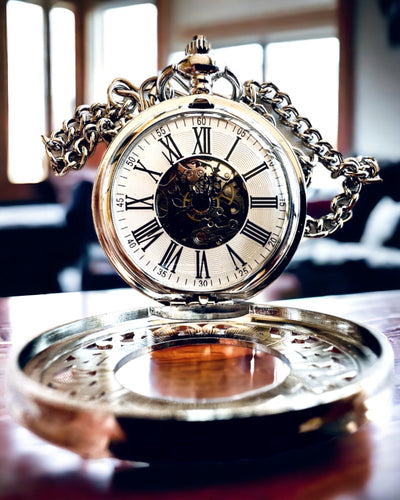 Zilveren zakhorloge "Vintage Elegance" met mogelijkheid tot personalisatie met gravure