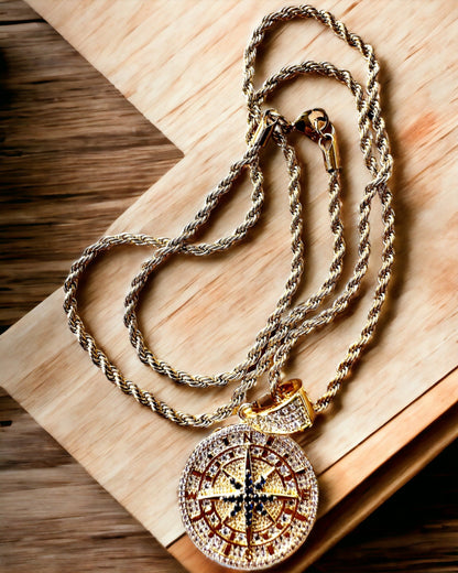 Glamour Stijl Kompas Hanger Ketting met Zirkonia voor Vrouwen en Mannen - gouden kleur, gravure