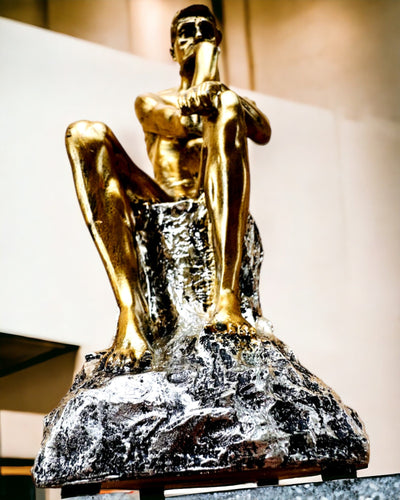 Gouden Denker - Beeldje van hars, personalisatie met gravure