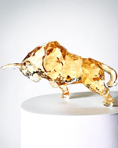 Beeld "Gouden Stier" van Hars, transparant design, mogelijkheid tot personalisatie