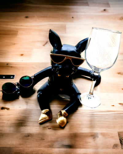 Exclusief Beeldje "Stijlvolle Bulldog", kleur zwart, houder voor wijnglas of champagneglas, personalisatie met gravure