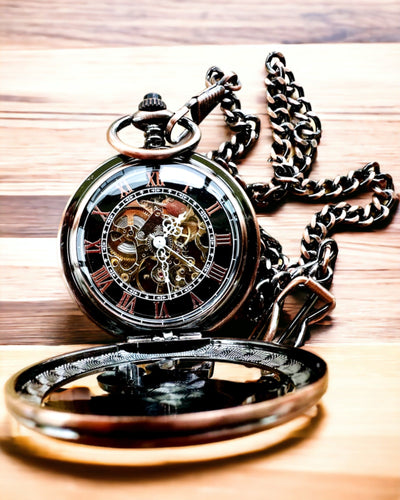 Zakhorloge "Equus Tempus" - Kleur: Bruin, Roségoud met Paardenmotief, mogelijkheid tot personalisatie met gravure