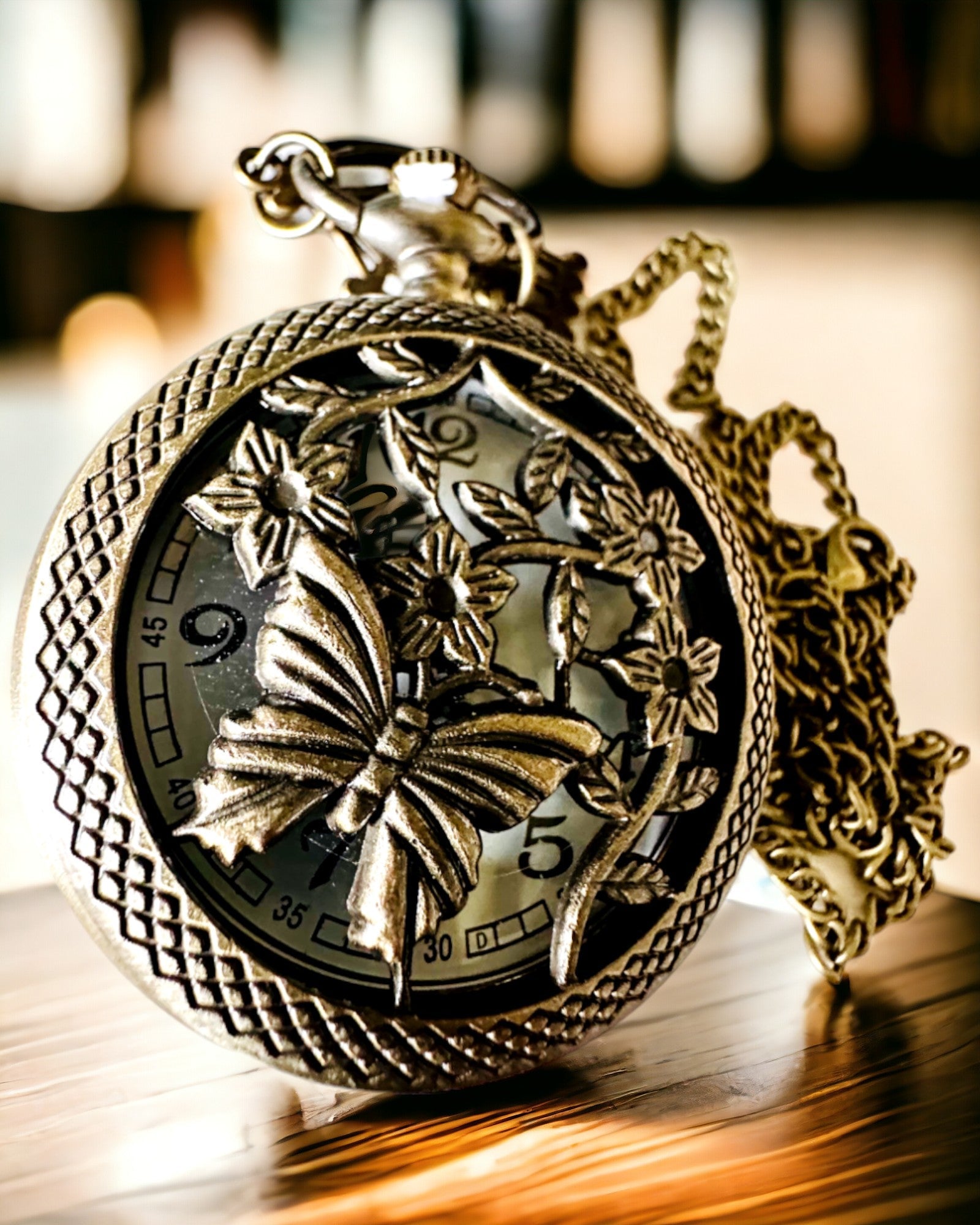 Zakhorloge "Vlinderelegantie" met de mogelijkheid voor personalisatie met gravure