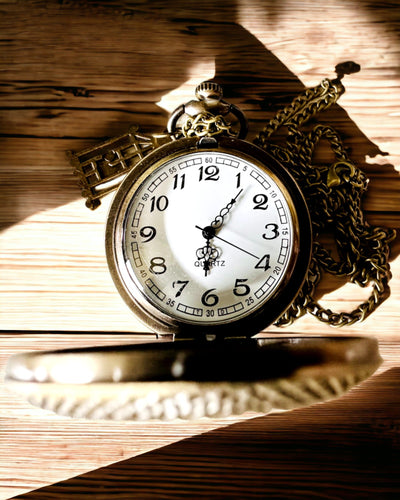 Zakhorloge "Vlinderelegantie" met de mogelijkheid voor personalisatie met gravure