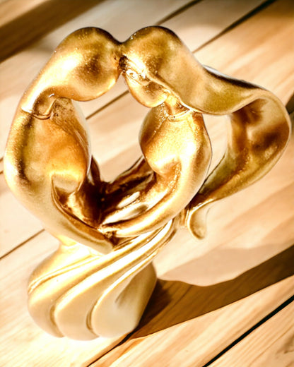 Rzeźba Miłości - "Wieczna Pasja" - Kleine Decoratieve Beeldje in Gouden Kleur met Graveeroptie