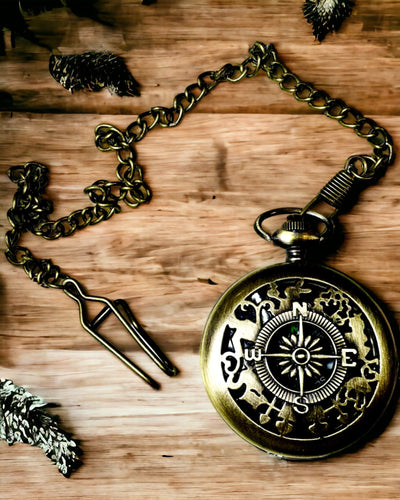 Antieke Brons-gouden Zakkompas met Opengewerkt Patroon – Perfect voor Ontdekkingsreizigers en Retro-liefhebbers. Personalisatie met Gravure