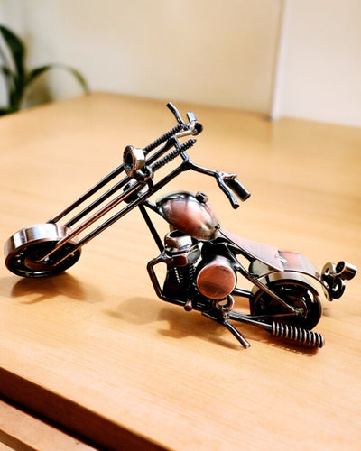 Handgemaakt Motorfietsmodel van ijzer, Chopper, personalisatie, gravure als cadeau