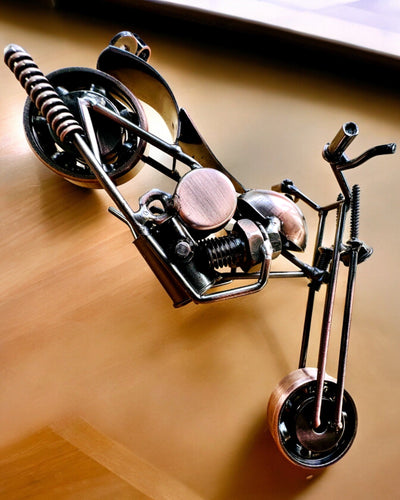 Handgemaakt Motorfietsmodel van ijzer, Chopper, personalisatie, gravure als cadeau
