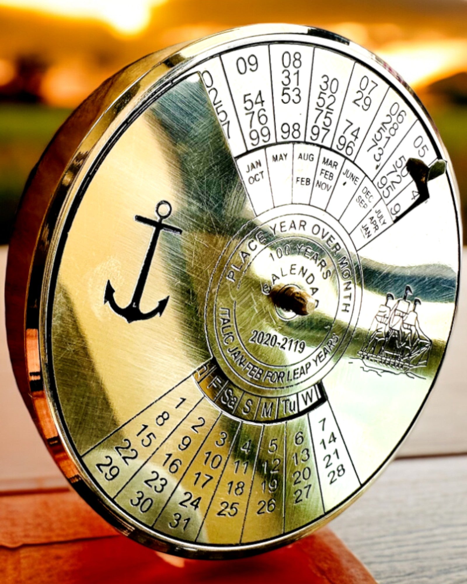 Kalendarium van de Eeuwigheid "Morski Żagiel" – Messing 100-jarige Kalender - gravure mogelijk als cadeau