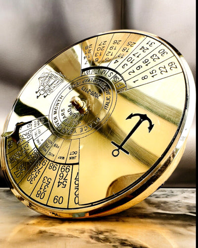 Eeuwige Kalender Zeevaart – Messing Kalender 100 jaar – mogelijkheid tot gravure als cadeau