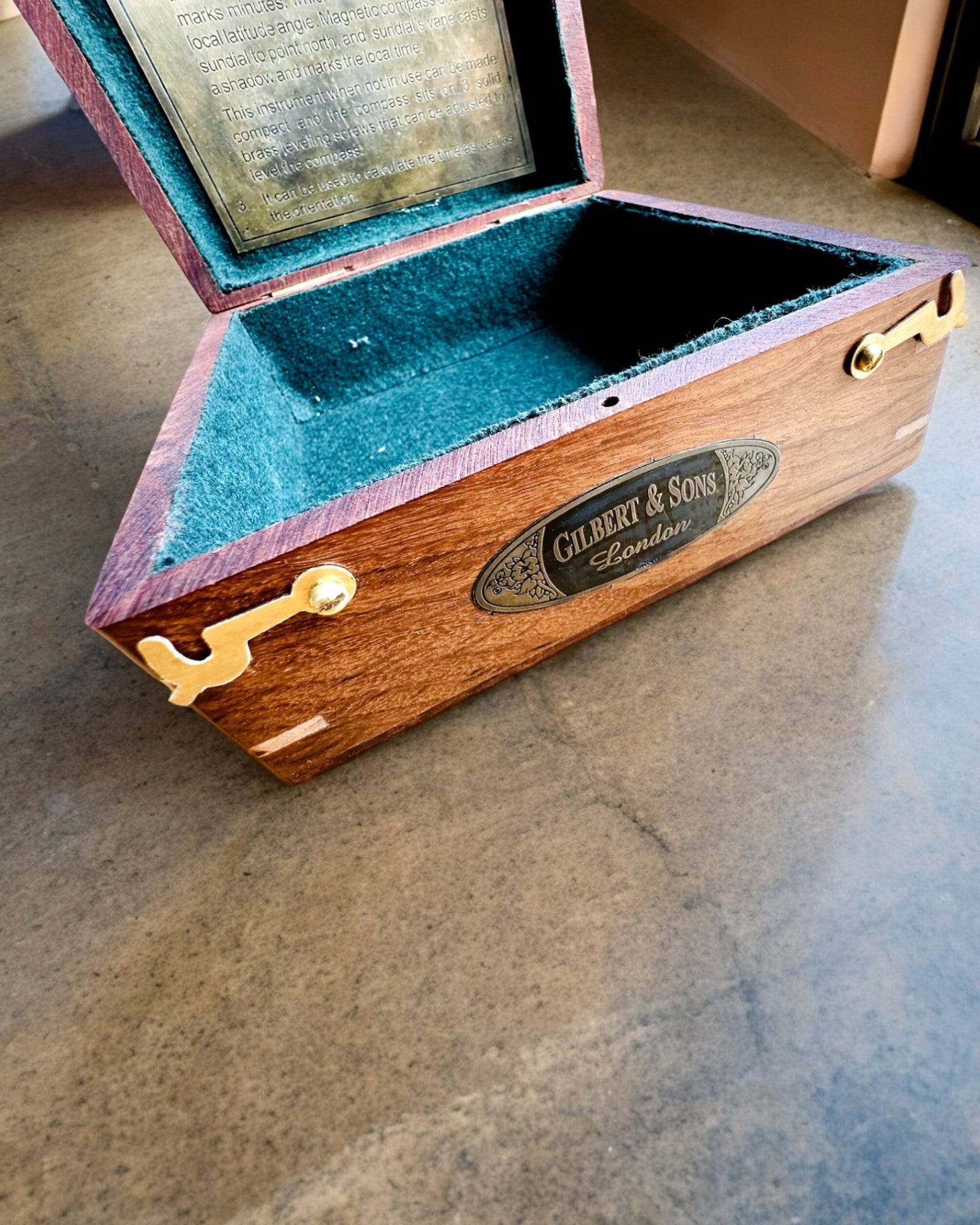 Grote Houten Doos voor Kompas "Gilbert & Sons" met Gravure Optie