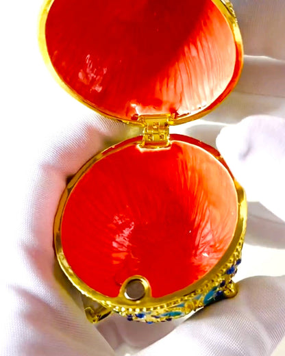 Niebiańskie Jajko Faberge – Geëmailleerde Sieradenorganizer - kleur hemelsblauw. Personalisatie met gravure
