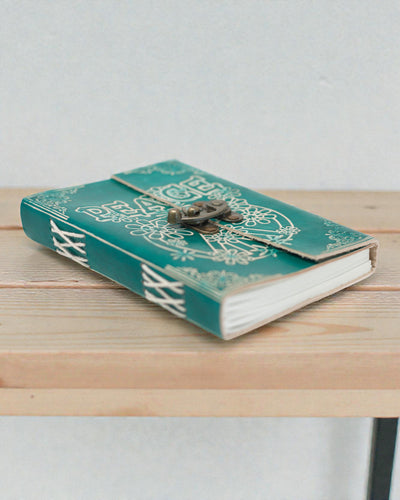 Turkoois leren notitieboek „Vrede” met rits – Harmonie & Rust (18 x 13 cm)