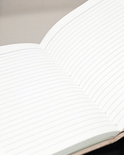 Leren Notitieboek Chakrasteenen – Met de Hand Versierd Dagboek van Harmonie