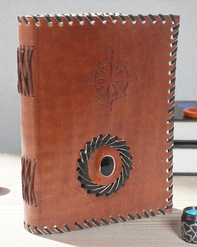 Navigator Onyx – Leren notitieboek met zwarte onyxtoets en kompas