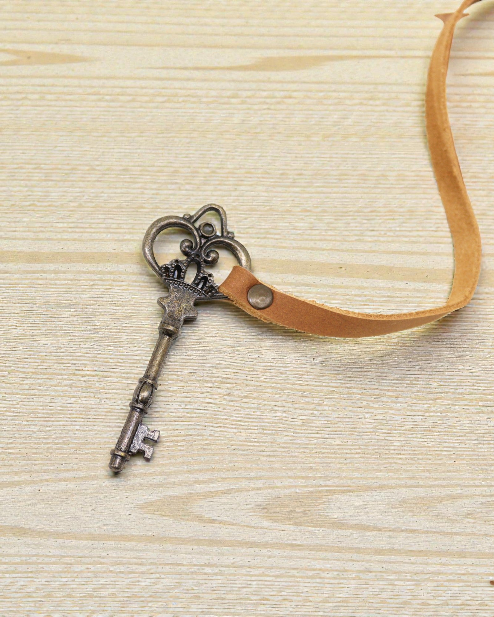 Notitieboek van licht geolied leer met Solis-sleutel – klassiek dagboek 13 × 18 cm