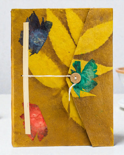 Groot notitieboek Lokta Gedurfde bloemen – olijfgroen (45 vellen, 21 x 15 cm)