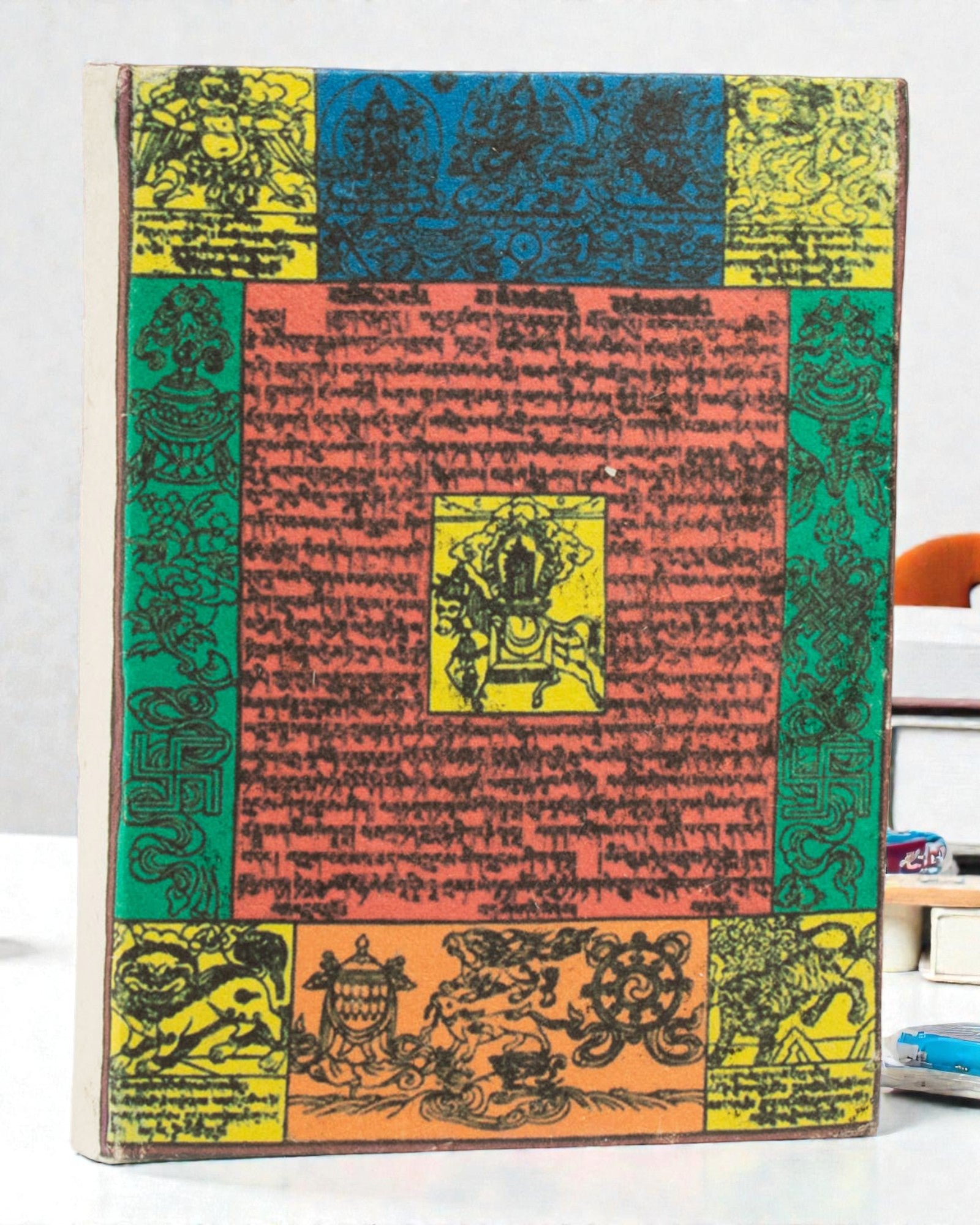 Middelgroot Lokta-notitieboekje met gebedsinspiraties – gebedsvlaggen (45 blaadjes, 15 x 12 cm)