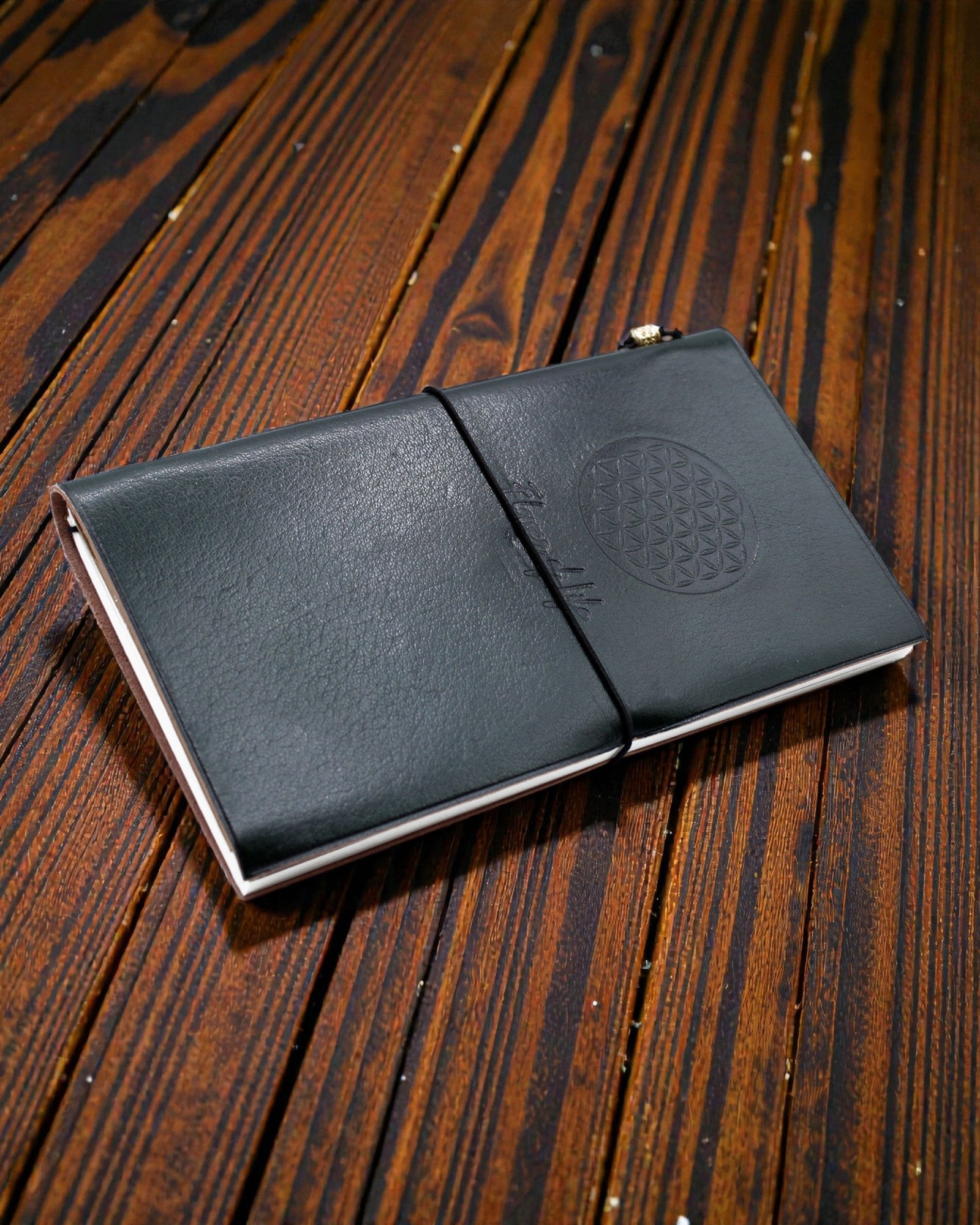 Met de hand gemaakt leren notitieboek Heilige Bloei – Bloem des Levens (80 pagina’s)