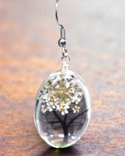 Witte Harmonie – Witte sieradenset met gedroogde bloemen Levensboom