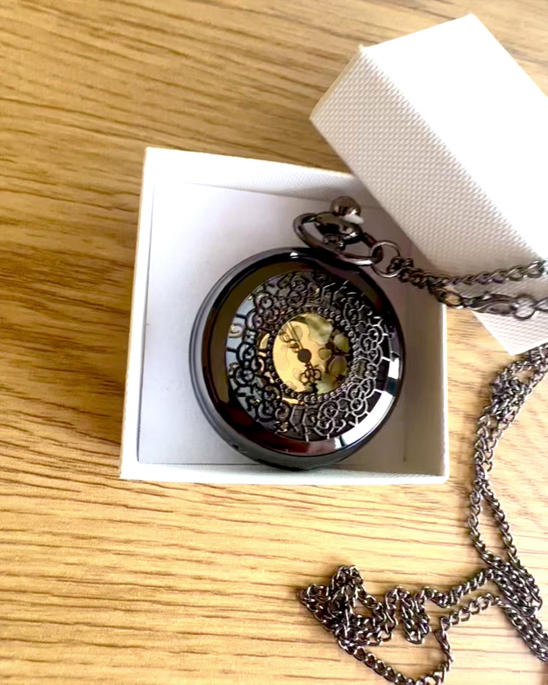 Zwarte Zakhorloge „Midnight Elegance”, personalisatie als cadeau met gravure