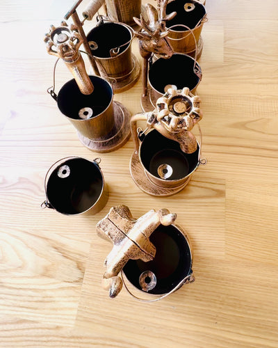 Stijlvolle Metalen Asbak "Rustic Charm" 19-23 cm hoog, 8 varianten beschikbaar, gravure op aanvraag