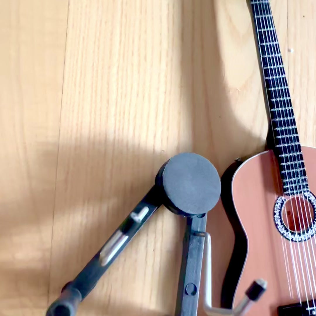 Mini klassieke gitaar met gravure - houten mahoniehouten decoratie 25 cm
