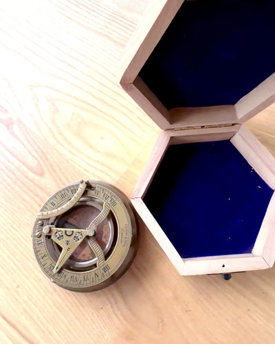 Kapiteins Kompas Explorer 2 – mogelijkheid voor gepersonaliseerde gravure als cadeau, beschikbaar in 2 kleurvarianten