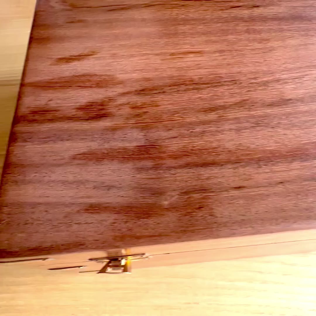 Messing sextant met gravure in houten doos